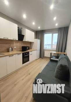 1-к квартира, посуточно, 40м2, 13/17 этаж