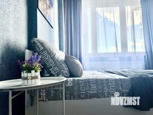 2-к квартира, посуточно, 45м2, 22/25 этаж