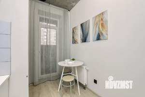 Студия квартира, посуточно, 35м2, 1/9 этаж