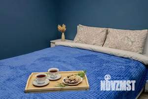 Студия квартира, посуточно, 35м2, 1/17 этаж