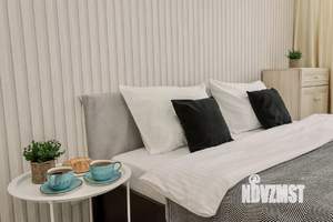 1-к квартира, посуточно, 37м2, 13/18 этаж