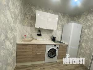 Студия квартира, посуточно, 41м2, 3/17 этаж