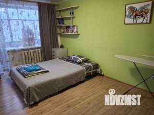 2-к квартира, посуточно, 47м2, 1/1 этаж