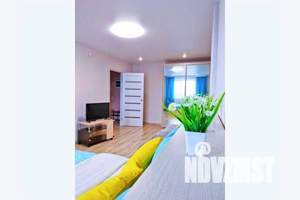 1-к квартира, посуточно, 40м2, 15/18 этаж