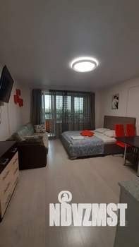 Студия квартира, посуточно, 29м2, 10/18 этаж
