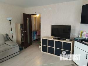 Студия квартира, посуточно, 28м2, 10/18 этаж