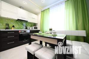 2-к квартира, посуточно, 64м2, 3/18 этаж