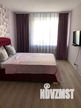 1-к квартира, посуточно, 38м2, 3/10 этаж