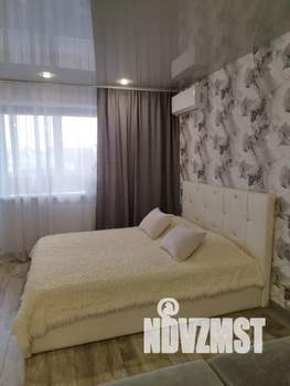 Студия квартира, посуточно, 37м2, 6/18 этаж