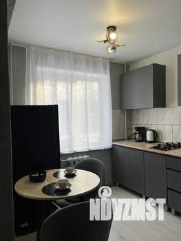 Студия квартира, посуточно, 31м2, 2/5 этаж