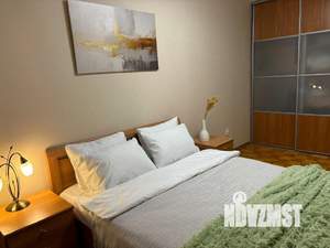 3-к квартира, посуточно, 66м2, 1/1 этаж