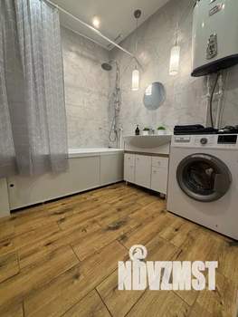 Студия квартира, посуточно, 41м2, 15/25 этаж