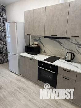 1-к квартира, посуточно, 38м2, 1/12 этаж