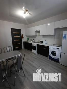 2-к квартира, посуточно, 65м2, 13/18 этаж