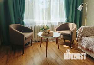 2-к квартира, посуточно, 44м2, 1/9 этаж