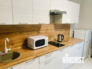 1-к квартира, посуточно, 42м2, 5/17 этаж