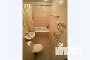 1-к квартира, посуточно, 39м2, 9/16 этаж