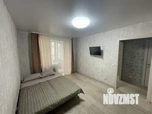 1-к квартира, посуточно, 35м2, 7/17 этаж