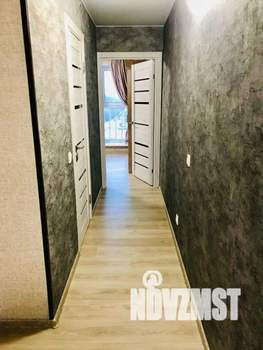 2-к квартира, посуточно, 65м2, 1/1 этаж