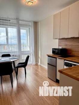 1-к квартира, посуточно, 40м2, 18/25 этаж