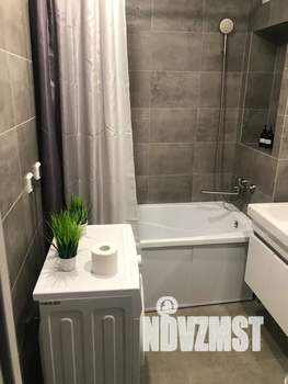 1-к квартира, посуточно, 40м2, 10/17 этаж