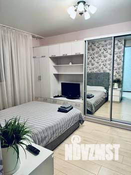 1-к квартира, посуточно, 36м2, 8/17 этаж