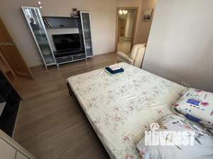 2-к квартира, посуточно, 102м2, 1/1 этаж