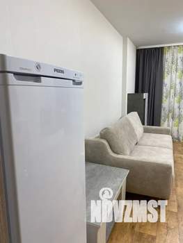 Студия квартира, посуточно, 28м2, 1/18 этаж