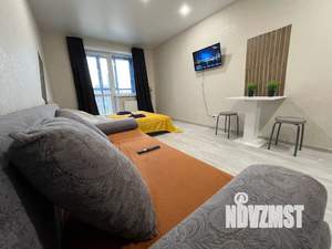 Студия квартира, посуточно, 39м2, 3/17 этаж