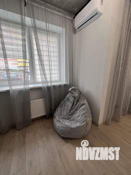 Студия квартира, посуточно, 35м2, 1/9 этаж