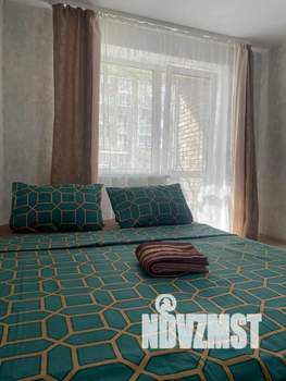 1-к квартира, посуточно, 35м2, 7/17 этаж