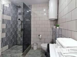 2-к квартира, посуточно, 53м2, 1/1 этаж