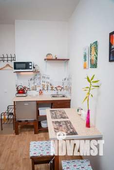Студия квартира, посуточно, 35м2, 1/17 этаж