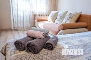 1-к квартира, посуточно, 40м2, 3/9 этаж