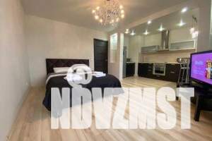 1-к квартира, посуточно, 39м2, 9/16 этаж