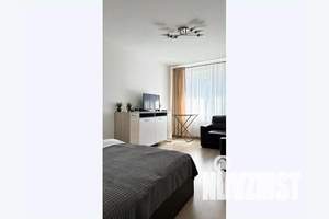 1-к квартира, посуточно, 37м2, 5/17 этаж