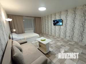 Студия квартира, посуточно, 40м2, 3/17 этаж