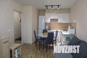 2-к квартира, посуточно, 45м2, 15/18 этаж