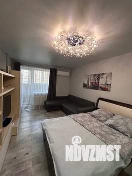 Студия квартира, посуточно, 30м2, 10/18 этаж