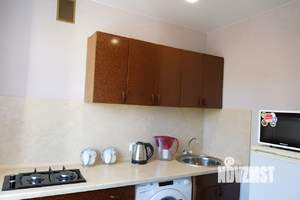 1-к квартира, посуточно, 32м2, 4/5 этаж