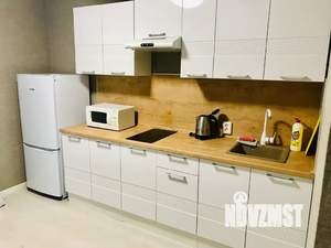 1-к квартира, посуточно, 40м2, 7/17 этаж