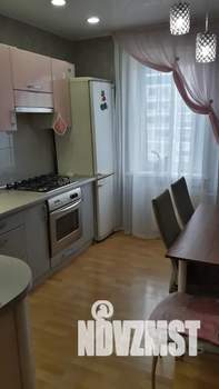 3-к квартира, посуточно, 67м2, 9/10 этаж
