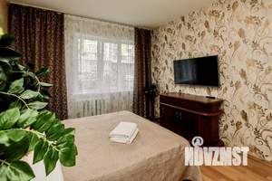 1-к квартира, посуточно, 36м2, 1/1 этаж