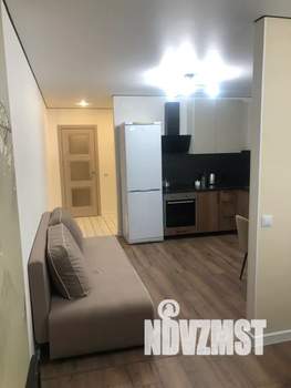 1-к квартира, посуточно, 40м2, 18/27 этаж
