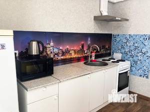 1-к квартира, посуточно, 33м2, 4/18 этаж