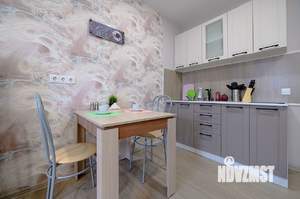 1-к квартира, посуточно, 38м2, 2/17 этаж