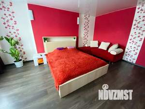 Студия квартира, посуточно, 36м2, 4/5 этаж