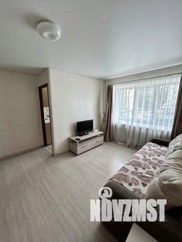 1-к квартира, посуточно, 35м2, 1/1 этаж