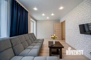 1-к квартира, посуточно, 56м2, 1/1 этаж