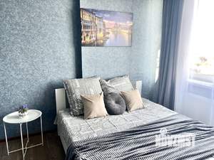 2-к квартира, посуточно, 45м2, 23/25 этаж